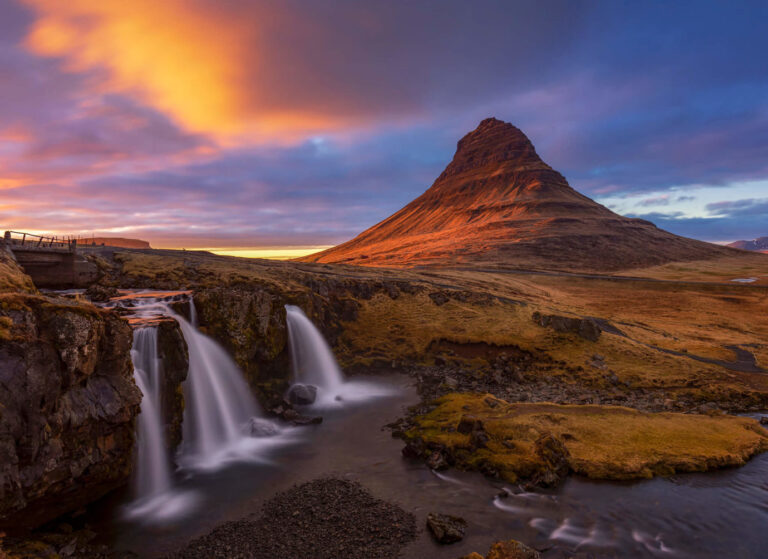 iceland - Photo by Melvin Nicholson - Landscape Locations